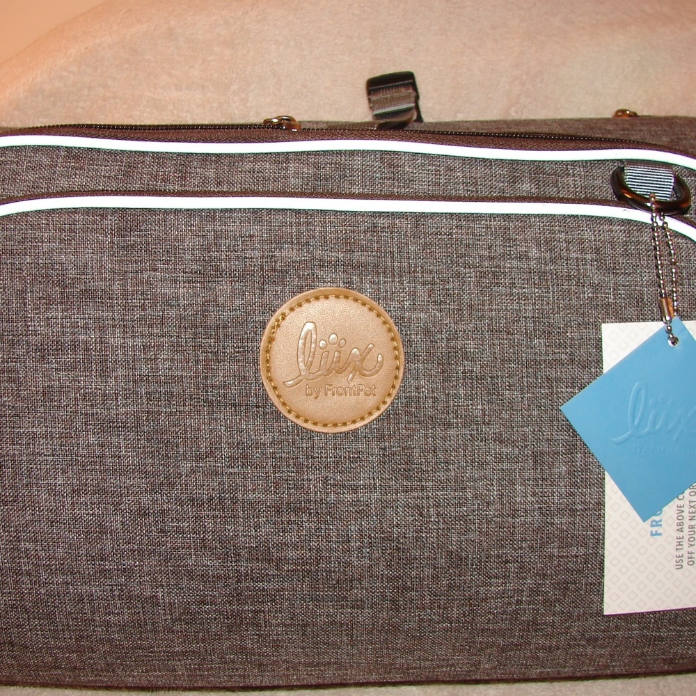 COPY - LUX Pet Carrier